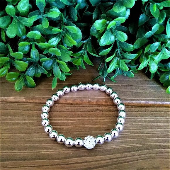 New Silver Hematite and Clear Crystal Bracelet - Picture 3 of 4